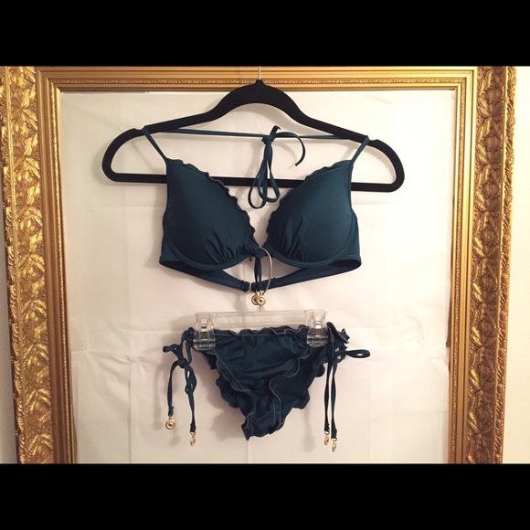 ❌❌SOLD❌❌ Dark Green H&M Bikini Set - Picture 2 of 8